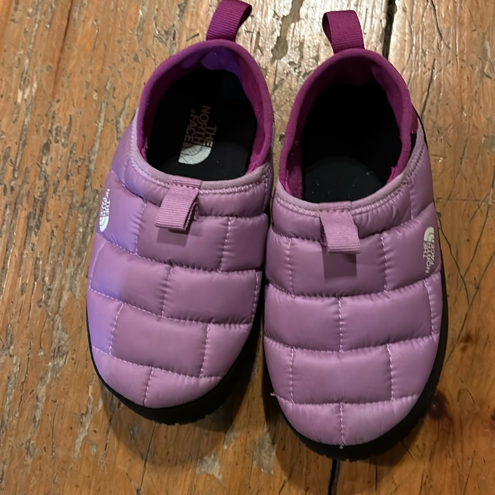 Girls North Face Slippers